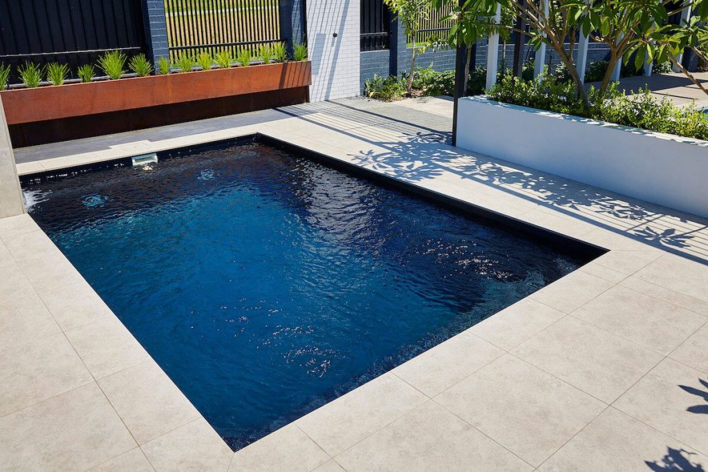 4-7m-ultimate-plunge-pool-1.jpg