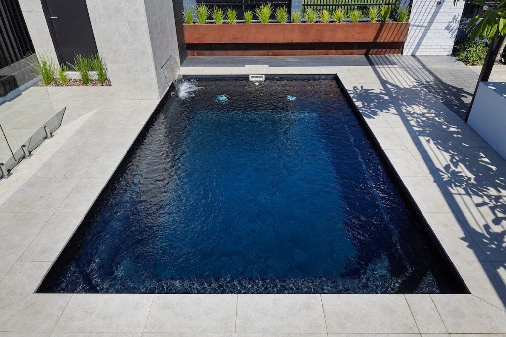 4-7m-ultimate-plunge-pool-3.jpg