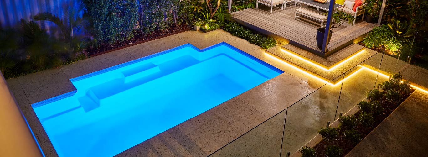 a-step-to-step-guide-to-creating-poolside-ambiance-with-outdoor-lighting-blogimage1