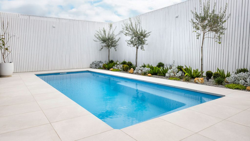 billabong-7.2m-2.8m-sky-blue-shimmer-mornington-galleryimage-3-1.jpg