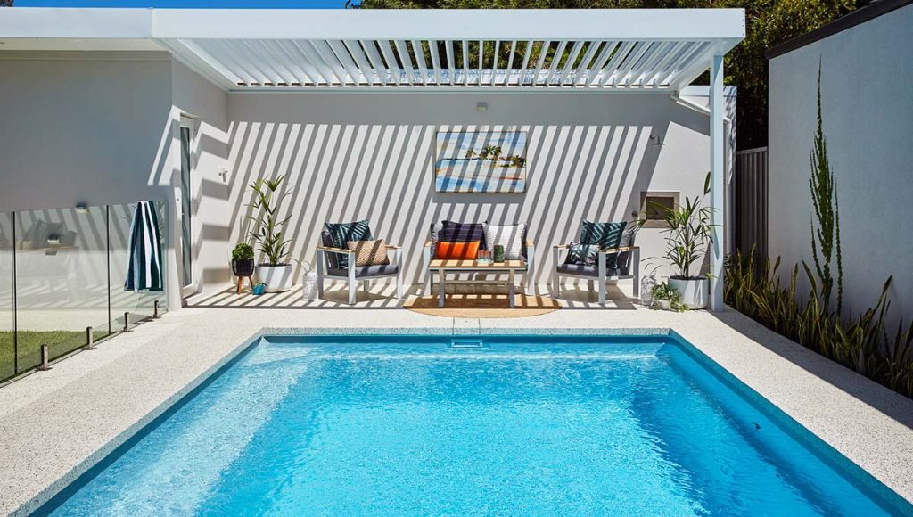 brampton-8.2m-4.4m-silver-shimmer-applecross-galleryimage-1