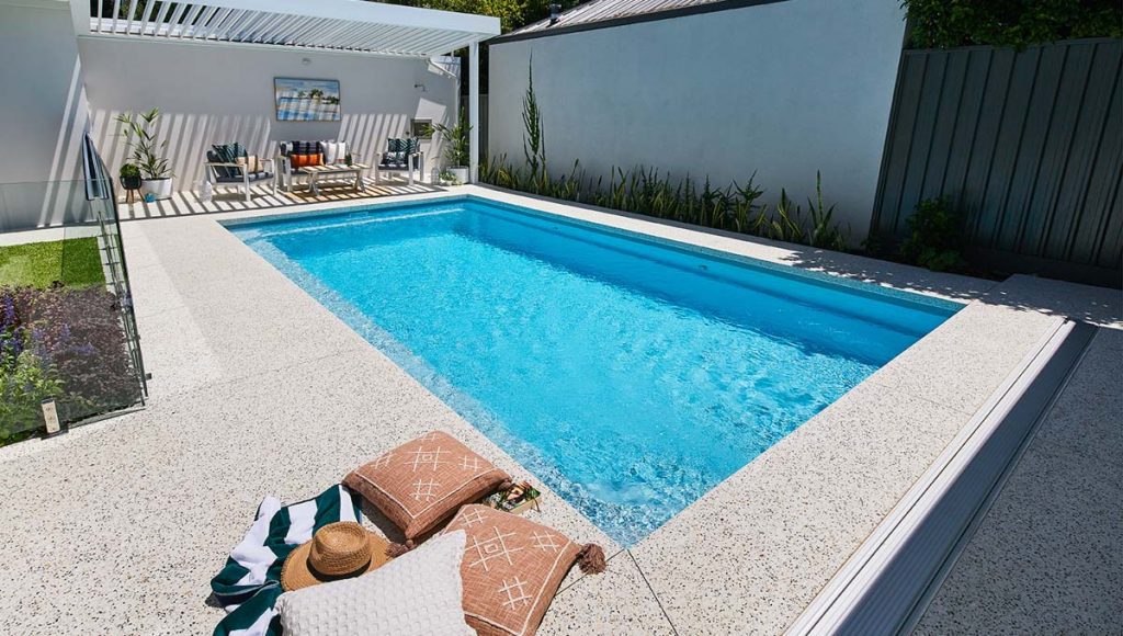 brampton-8.2m-4.4m-silver-shimmer-applecross-galleryimage-20