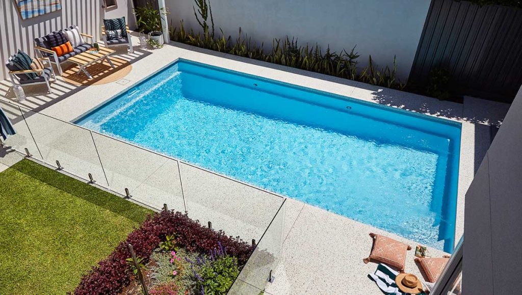 brampton-8.2m-4.4m-silver-shimmer-applecross-galleryimage-7-1