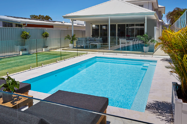 hampton-8m-4m-polo-white-melville-image-10