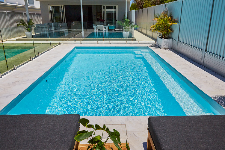 hampton-8m-4m-polo-white-melville-image-6