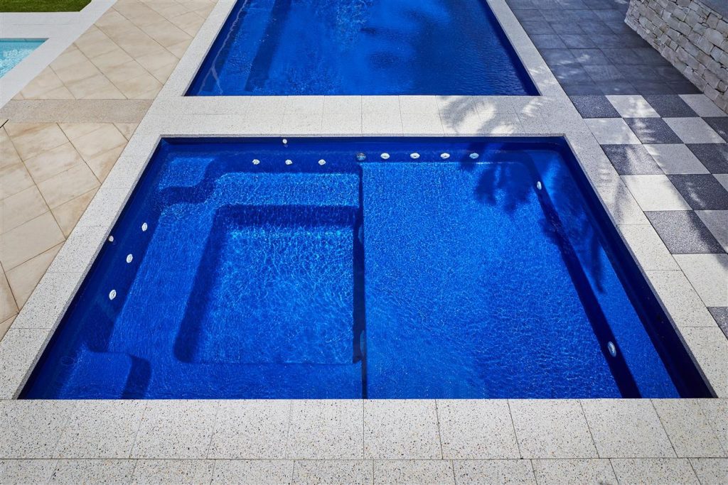 Hampton Pool & Spa Wader 10m x 4m - Fibreglass Pools Melbourne