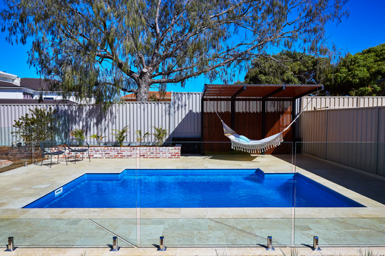 medina-6m-3.6m-crystal-blue-sparkle-waikiki-6