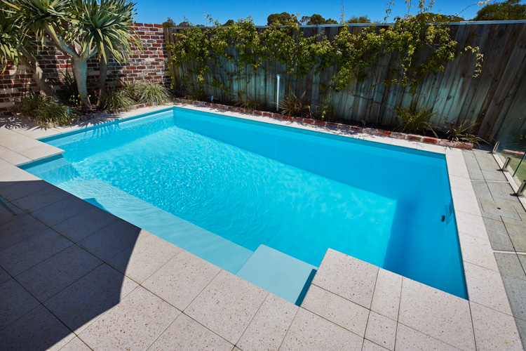 medina-6m-3.6m-polo-white-sparkle-hillarys-20