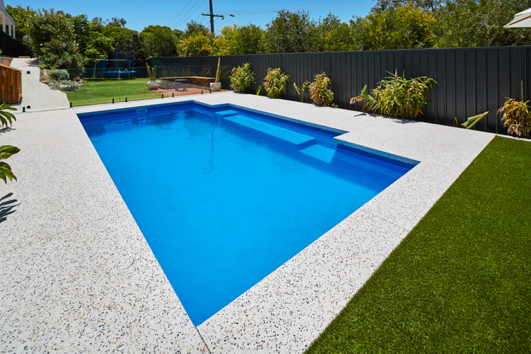 medina-8m-4m-crystal-blue-sparkle-kallaroo-hero