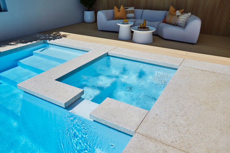 palm-springs-9m-4m-polo-white-sparkle-hillarys-galleryimage-2