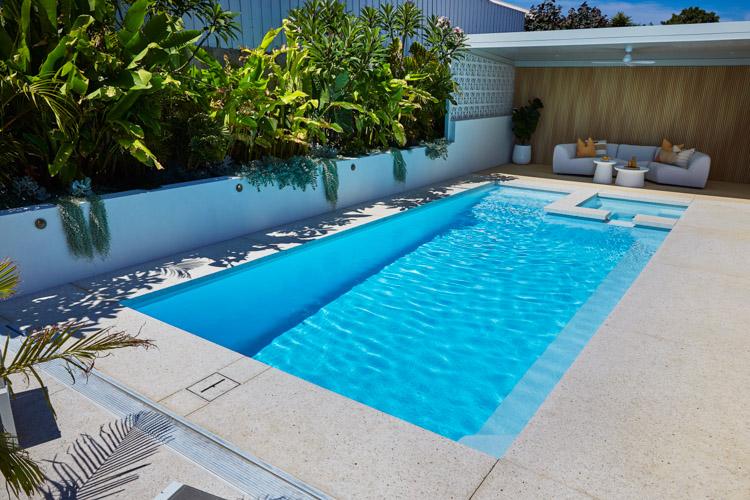 palm-springs-9m-4m-polo-white-sparkle-hillarys-galleryimage-3