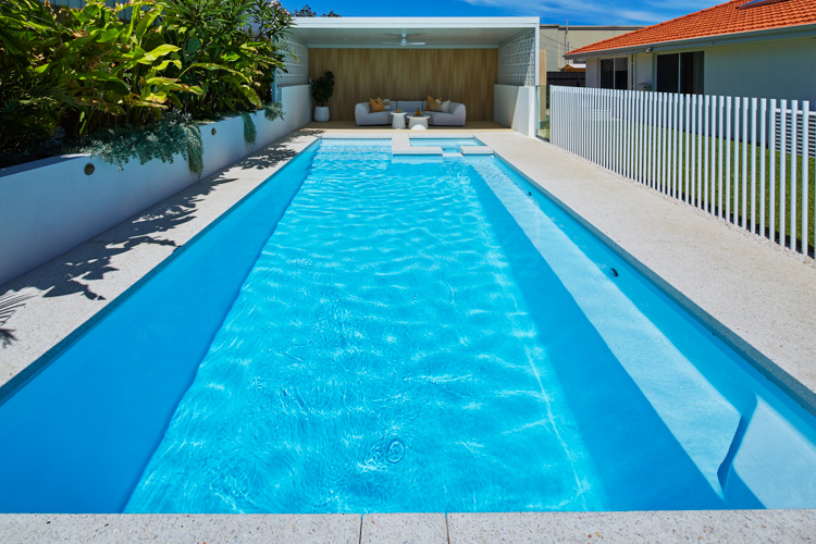 palm-springs-9m-4m-polo-white-sparkle-hillarys-galleryimage-6