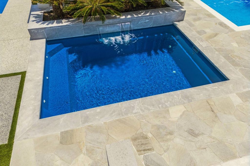 ultimate-plunge-4-7m-royal-jade-shimmer-mandurah-4.jpg
