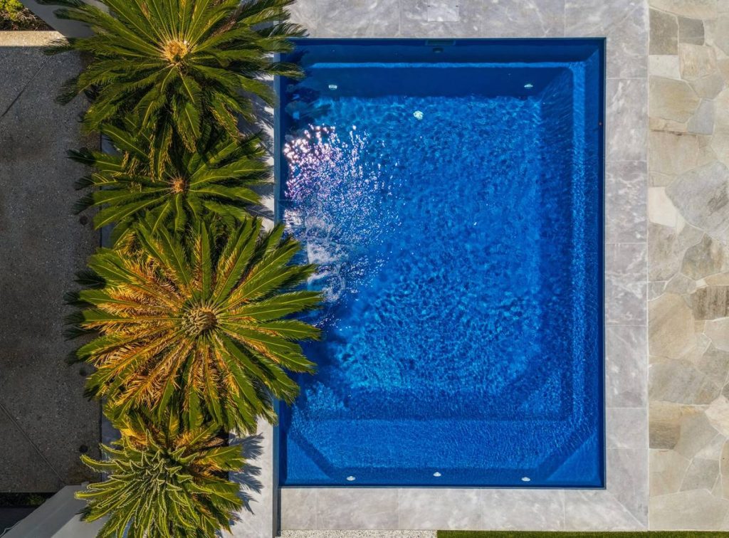 ultimate-plunge-4-7m-royal-jade-shimmer-mandurah-7.jpg