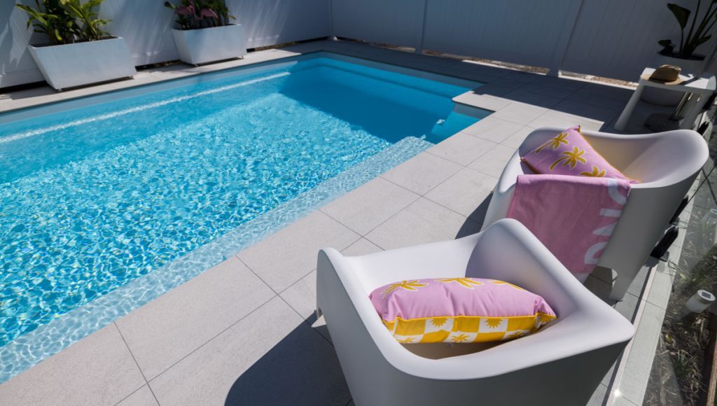 venice-7.6m-4.4m-royal-alpine-white-shimmer-ipswich-galleryimage-9