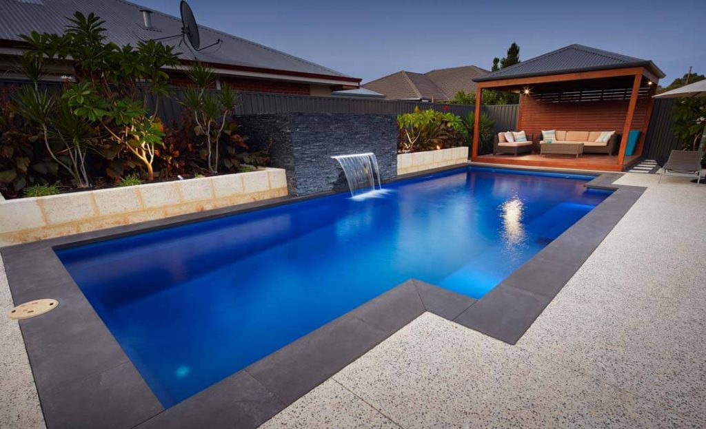 Venice Pool 10.5m x 4.4m 6