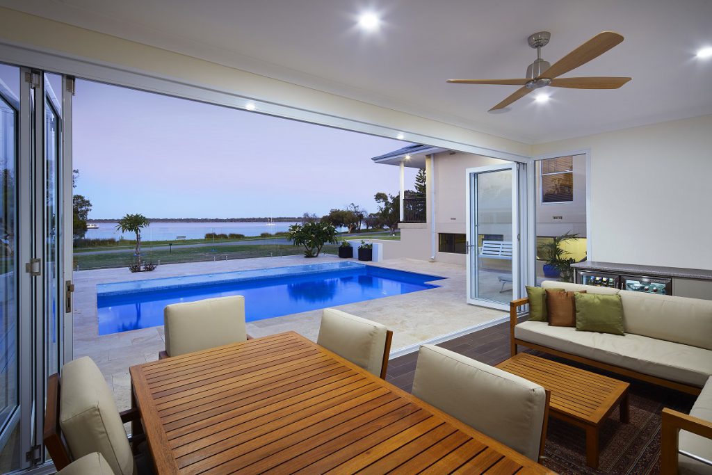 Venice Pool 7.6m x 4.4m 3