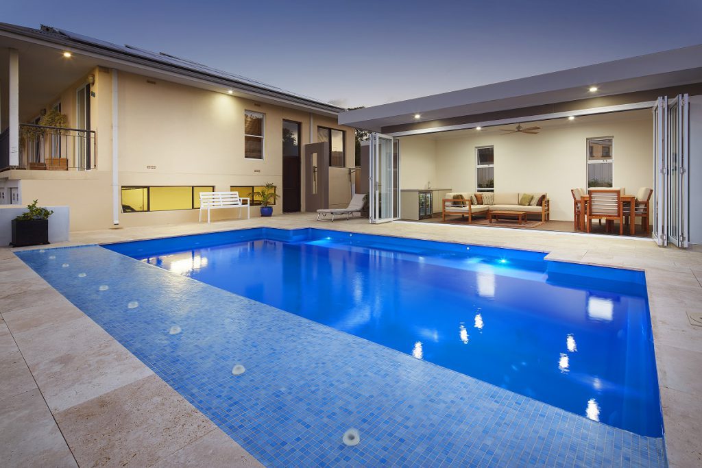 Venice Pool 7.6m x 4.4m 5