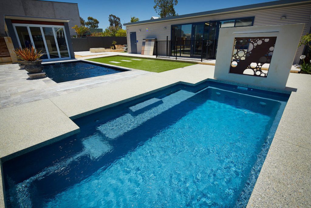 Family Fibreglass Pools – FUN & SPACIOUS Design